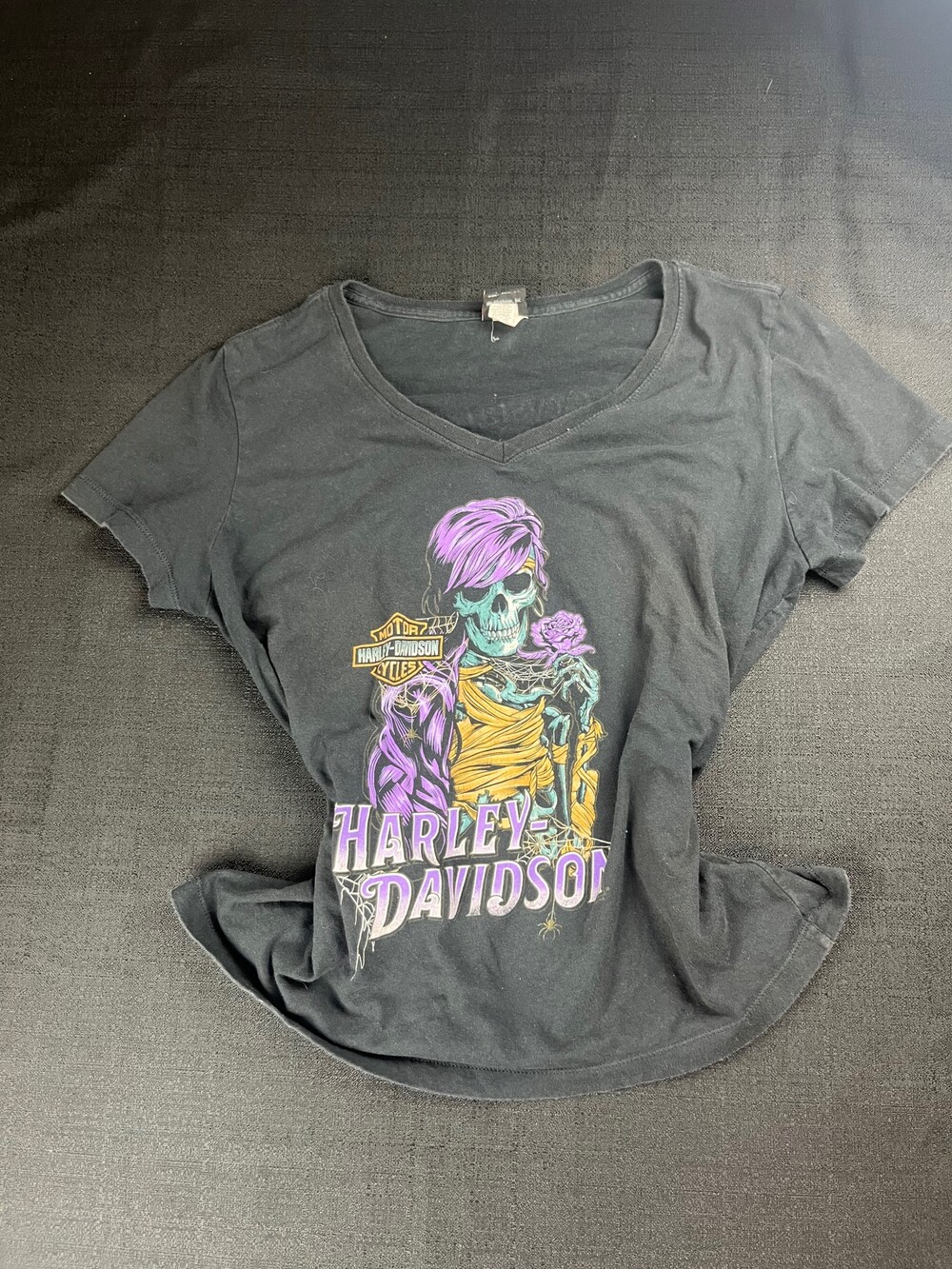 Harley-Davidson Large Black Cotton V-Neck T-Shirt Skeleton Graphic